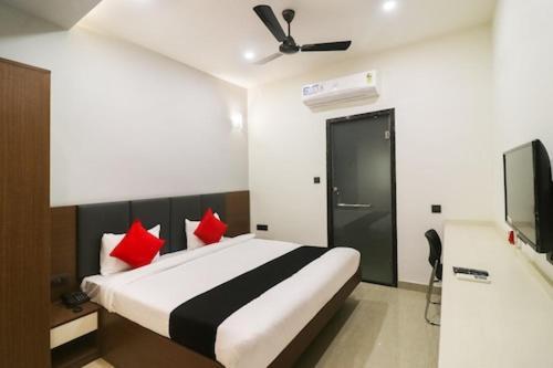 Hotel Nikhil Regency Bhilai Екстериор снимка